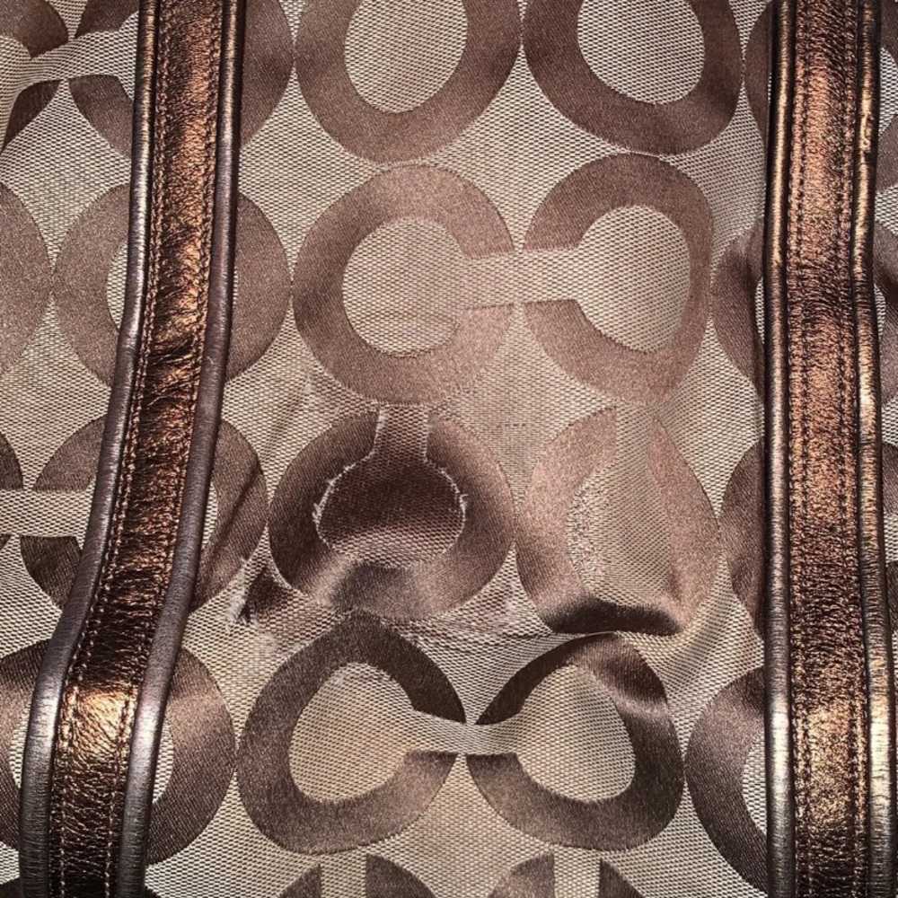 Brown Coach Poppy purse - Picture 3 of 9